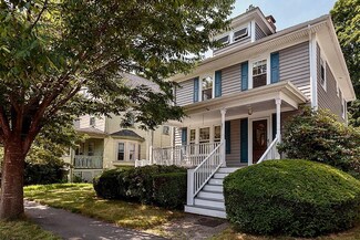 37 Huntington Rd, Milton, MA 02186