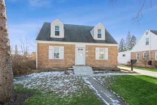 213 W Potomac Ave, Lombard, IL 60148