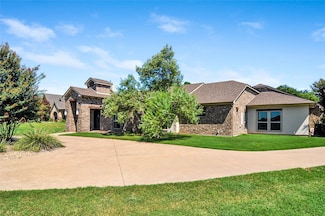 1803 W Emerald Bend Ct, Granbury, TX 76049