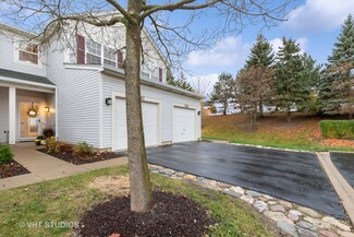 3162 Falling Waters Ln, Lindenhurst, IL 60046