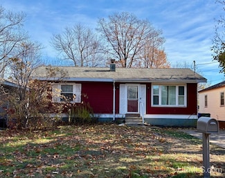 2002 Neidhart Ave, Marquette, MI 49855
