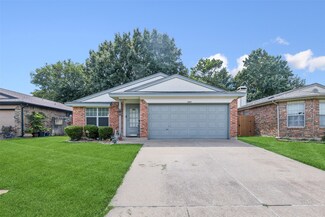 1005 Blue Jay Dr, Mansfield, TX 76063