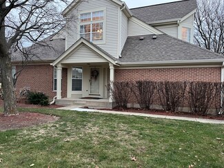 3 Ione Dr Unit A, South Elgin, IL 60177