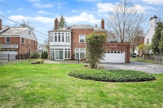 2691 Rocklyn Rd, Shaker Heights, OH 44122
