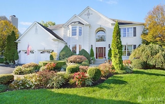 31 Mcfarlane Cir, Monroe Township, NJ 08831