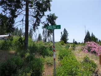 13566 Wichita Dr, Magalia, CA 95954
