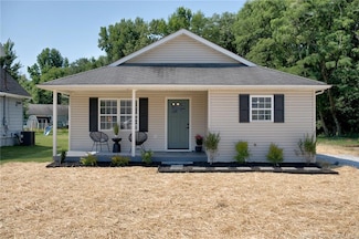 759 Linden St, New Albany, IN 47150