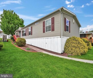 156 Westbrook Dr, Ephrata, PA 17522
