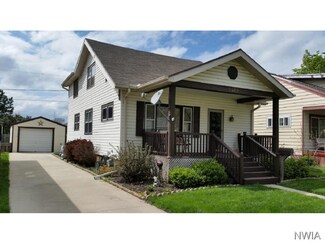 2469 Boies St, Sioux City, IA 51109