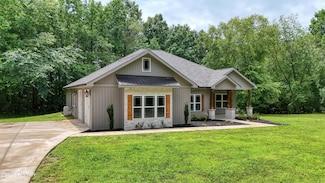 1081 Liberty Rd, Camden, TN 38320