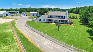 2120 Red Rd, Howe, TX 75459