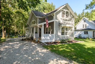 631 Bakertown Dr, Sullivan, WI 53178