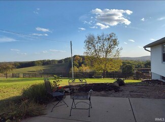 8122 E Sylvania Rd, Bloomfield, IN 47424