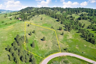 3949 Twisted Oak Rd, Sturgis, SD 57785