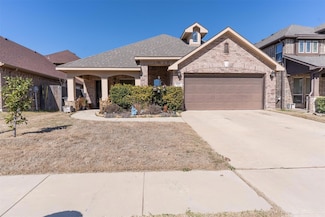4332 Sweet Clover Ln, Crowley, TX 76036