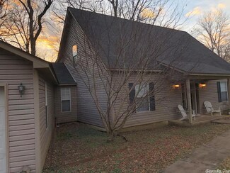 204 Riverside Dr, Pangburn, AR 72121