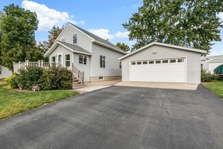 102 7th Ave SE, Saint Cloud, MN 56304