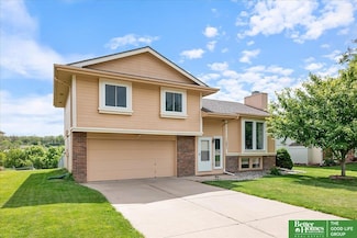 10011 S 9th Cir, Bellevue, NE 68123