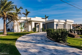 5419 Skyline Blvd, Cape Coral, FL 33914