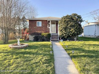 3218 Greenwood Ave, Scranton, PA 18505