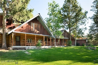 495 Jardine Rd, Gardiner, MT 59030
