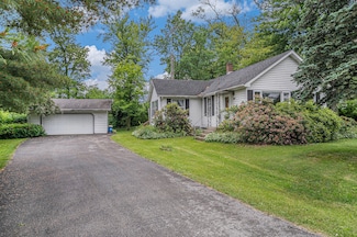 223 15th Ave NW, Demotte, IN 46310
