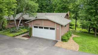 6825 W 192nd Ave, Eden Prairie, MN 55346