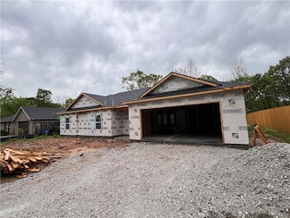10 Roessler Ln, Bella Vista, AR 72715