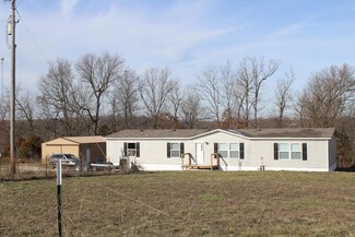 1615 E 566th Rd, Brighton, MO 65617
