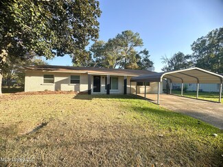 3239 Brenda Dr, Pearl, MS 39208