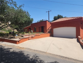 7846 Lilac Ln, Simi Valley, CA 93063