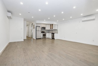 52 Ludlow St Unit garden, New York, NY 10002