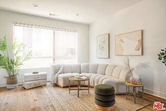 13165 W Lumina Way, Los Angeles, CA 91401