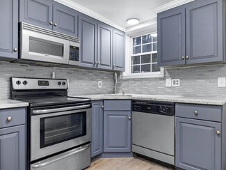 621 Cummins Hwy Unit A, Hyde Park, MA 02136