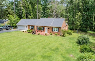 12 Stuart Cir, Weldon, NC 27890