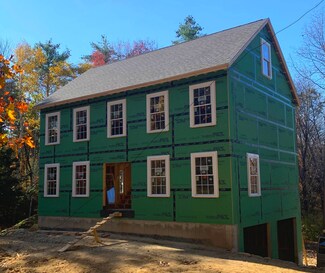 5 Mooers Rd, Raymond, NH 03077