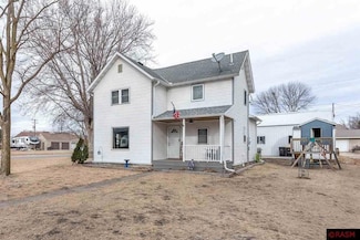 329 Cedar St, Nicollet, MN 56074