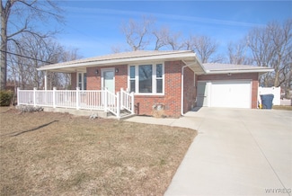 190 W Elmview Ave, Buffalo, NY 14218