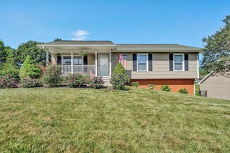 5242 Orchard Hill Dr, Roanoke, VA 24019