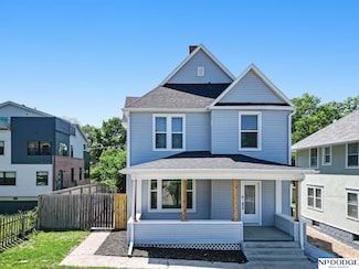 914 S 33rd St, Omaha, NE 68105