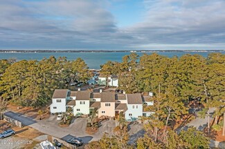316 Mcginnis Dr, Pine Knoll Shores, NC 28512