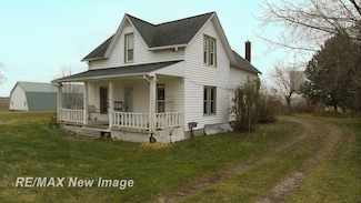 7991 W Dixon Rd, Reese, MI 48757