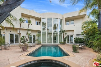 2470 Venus Dr, Los Angeles, CA 90046