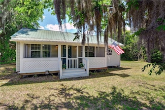 503 Sixth St W, Darien, GA 31305