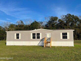 1056 Jed Dr, Breaux Bridge, LA 70517