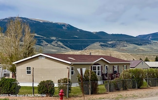 307 Hays Ln, Dubois, WY 82513