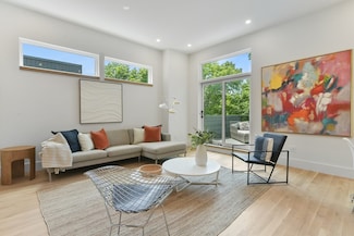 21 Eastman Rd, Somerville, MA 02143