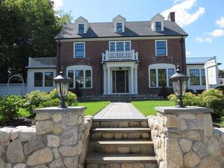 882 Commonwealth Ave, Newton Center, MA 02459