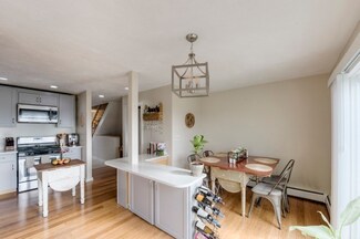 18 Merlin Ct Unit 18, Worcester, MA 01602