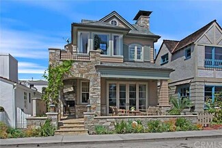 111 Apolena Ave, Newport Beach, CA 92662